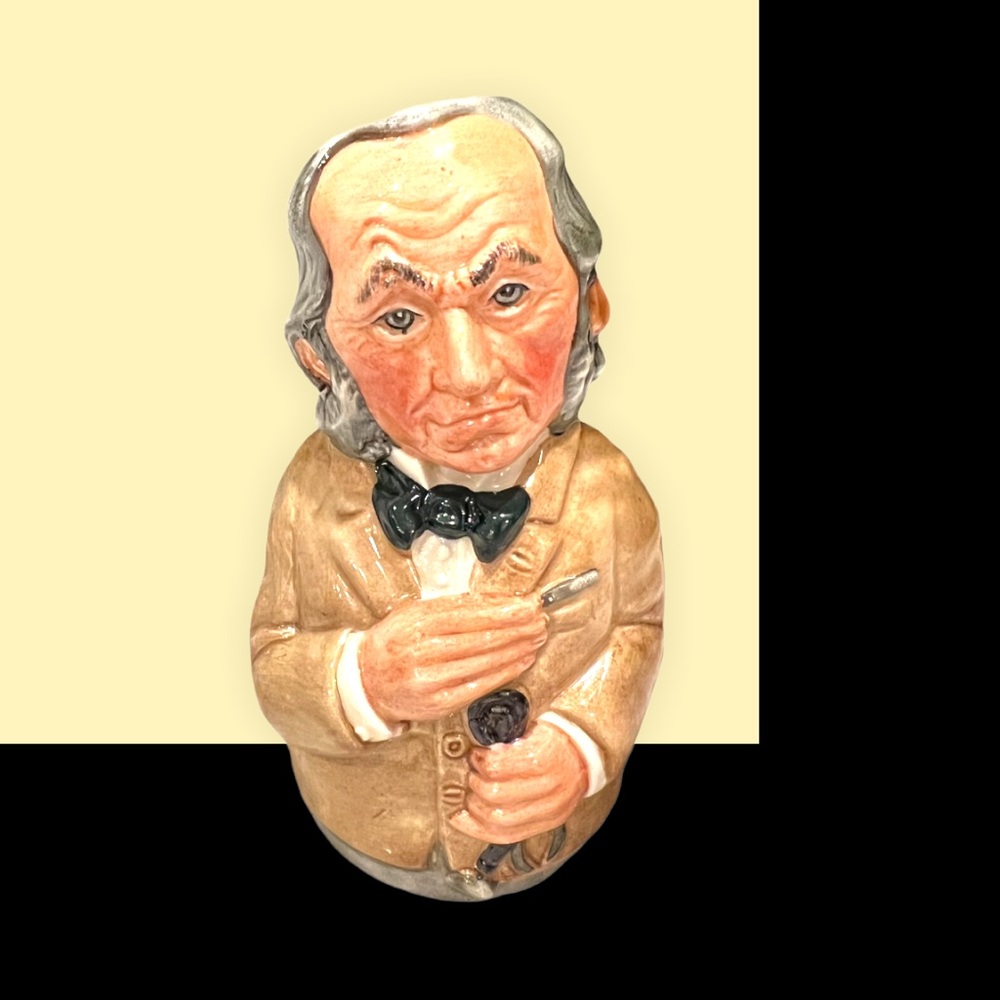 Royal Doulton Toby Jug - Dr. Pulse the Physician D6723